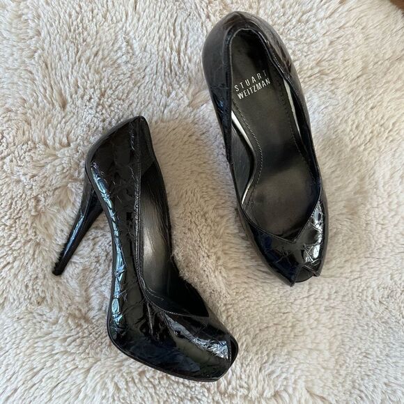 Stuart Weitzman Crocodile Embossed Black Patent Leather Peep Toe Pump Size 7 - Picture 9 of 16